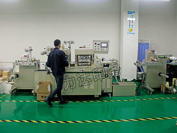 高速燙金模切一體設(shè)備